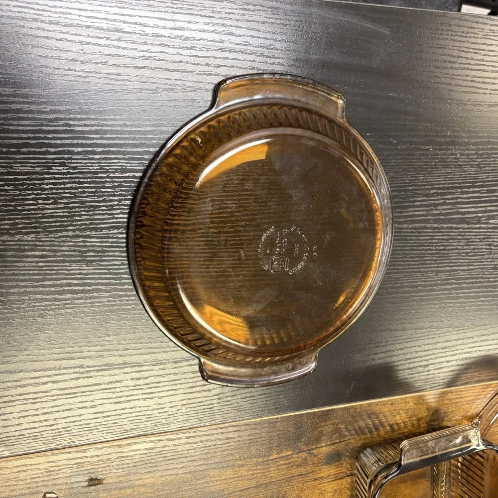 Anchor Hocking Fire King 9 inch Pie Plate Dish #1460‎ Amber Brown Glass Ribbed✅